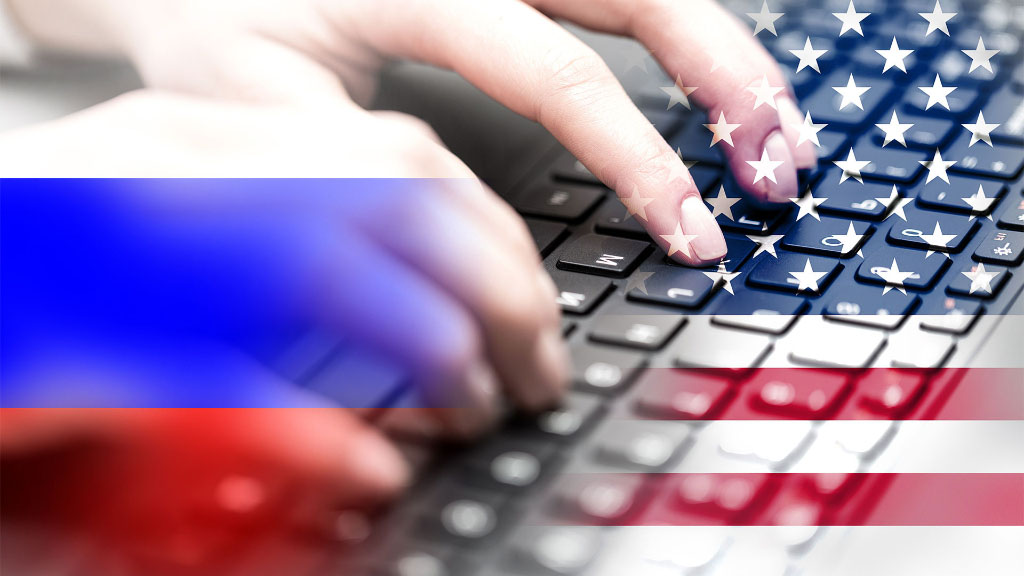Американские разведывательные службы, расследующие прошлогоднюю масштабную хакерскую атаку на федеральное правительство США, заявили, что к ней, «вероятно» причастны лица или структуры, имеющие отношение к России.