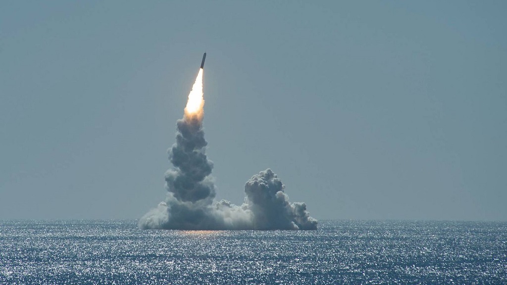 «Оставили заиками»: учения ВМФ России показались базе НАТО «ракетной атакой»