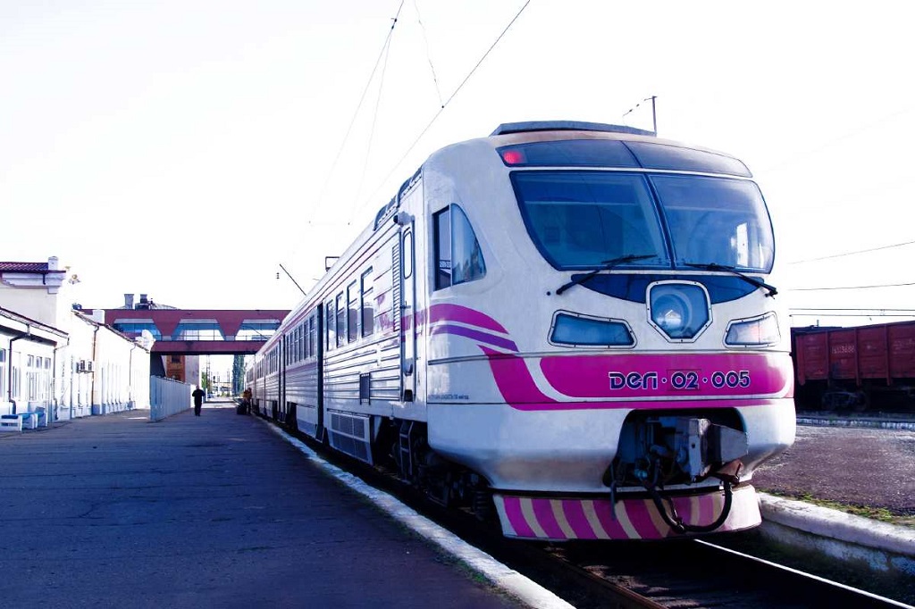 Железные дороги Донбасса объединяются в одну систему
