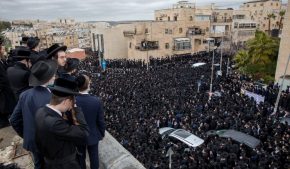 похоронная процессия раввина в Иерусалиме