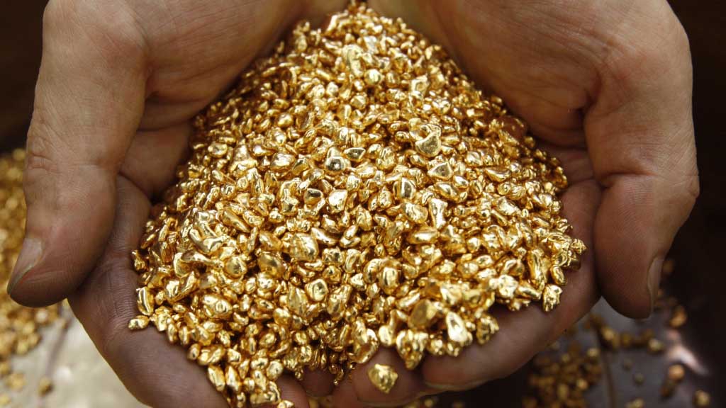 Парламент Азербайджана принял государственную целевую программу развития добычи золота. Согласно ей, предлагается освободить на три года предприятия отрасли от уплаты импортных пошлин на станки и прочее оборудование для изготовления ювелирных изделий из драгоценных металлов.