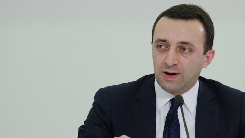 В Грузии разворачивается скандал с компроматом на одного из создателей провластной партии «Грузинская мечта» и премьер-министра страны Ираклия Гарибашвили.