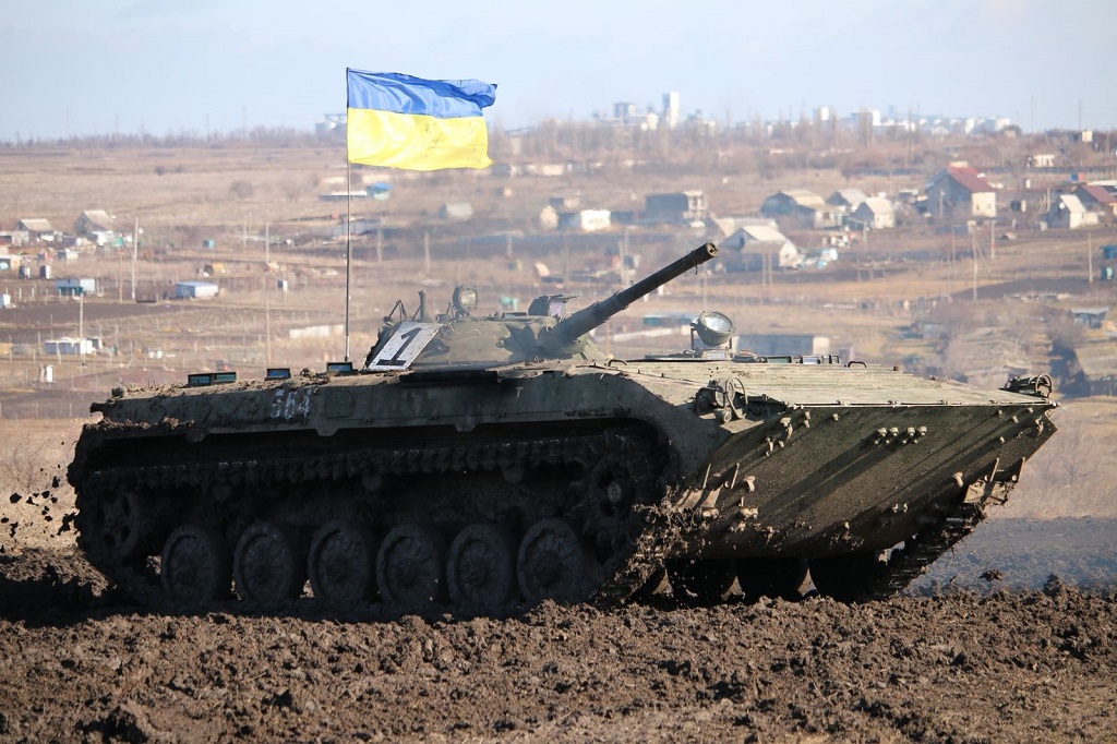 Киев расконсервировал устаревшие БМП-2 для боевиков ВСУ в Донбассе