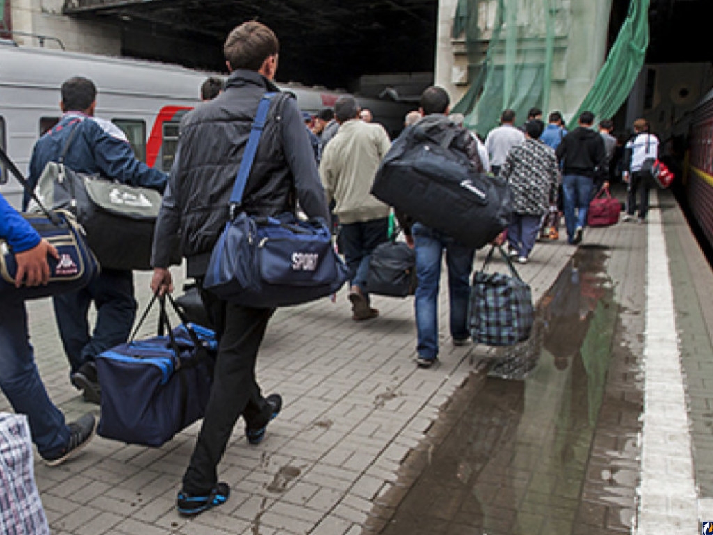 МВД РФ: страны СНГ должны забрать своих нелегальных мигрантов из России