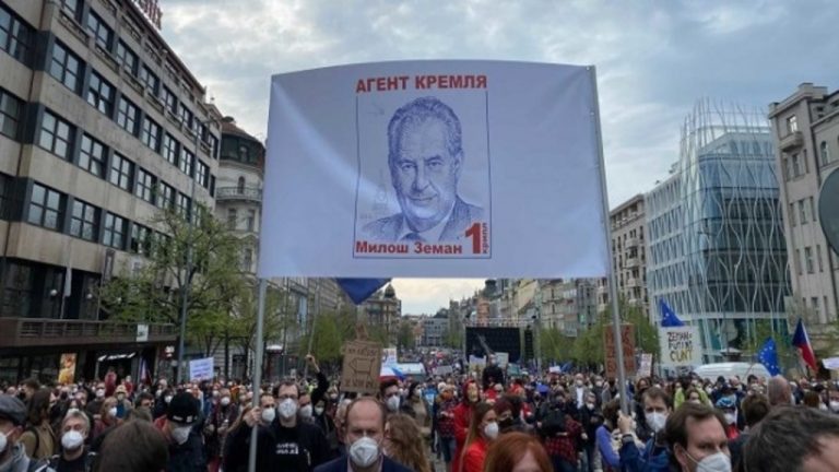 митинг против президента Милоша Земана в Чехии