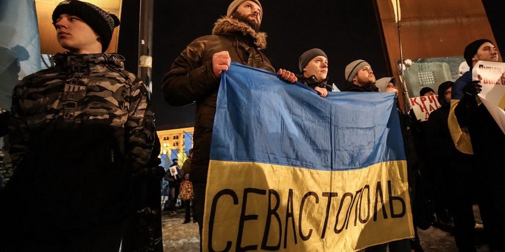 «По натовским стандартам»: Киев упрямо надеется поднять над Севастополем флаг Украины 