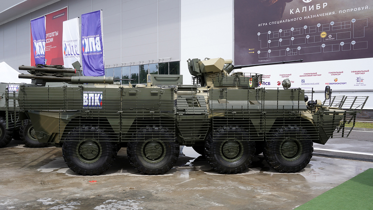 БТР-82 с дополнительной защитой поступят в ЮВО - Vimarsana News