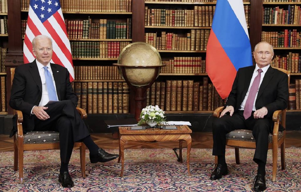 Главы России и США договорились на встрече о возврате послов
