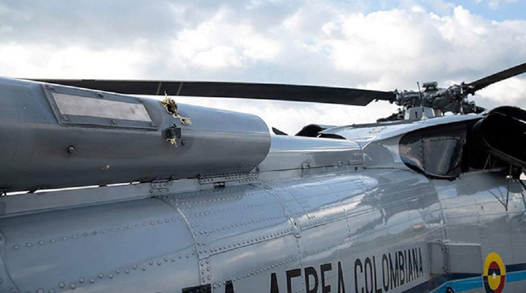 Вертолёт главы Колумбии попал под обстрел