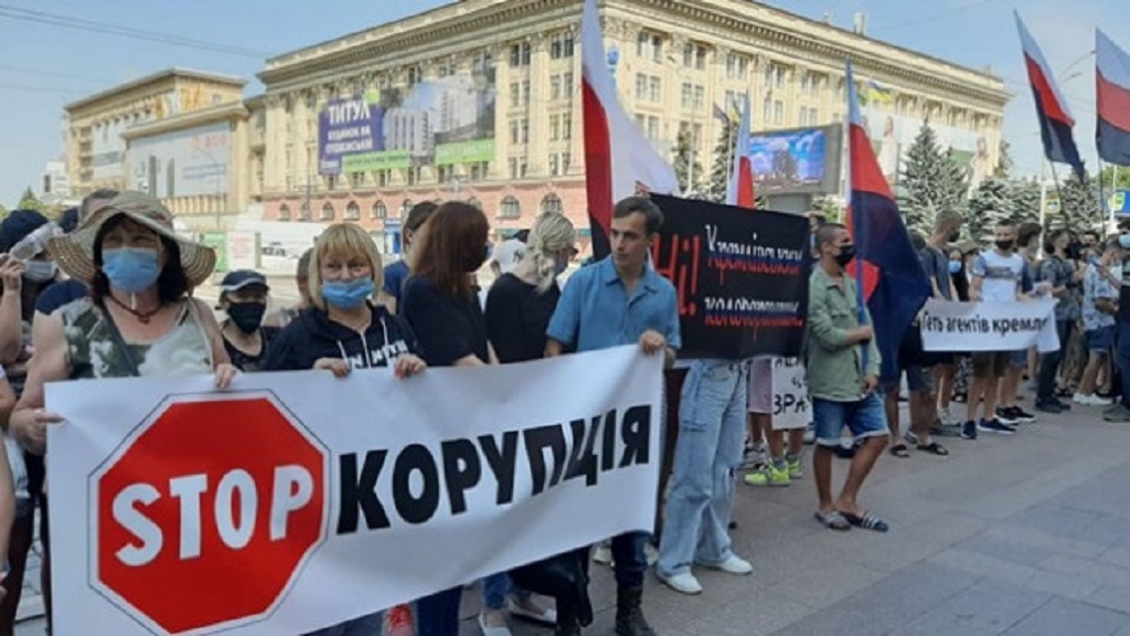 Харьковчане устроили пикеты с требованием отставки главы ОГА