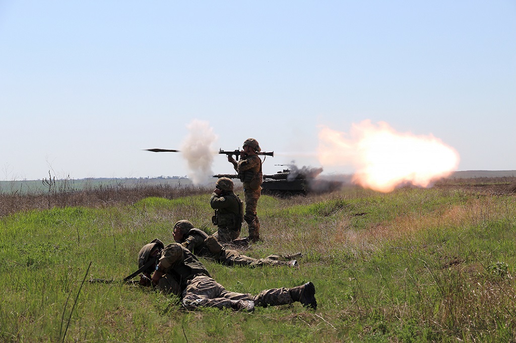 В ДНР показали последствия обстрела окраин Донецка боевиками ВСУ