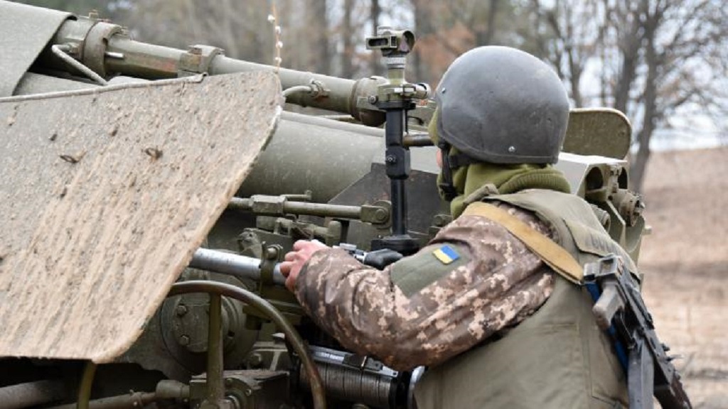 Поисковики нашли в ЛНР стихийное захоронение жертв боевиков ВСУ в Донбассе