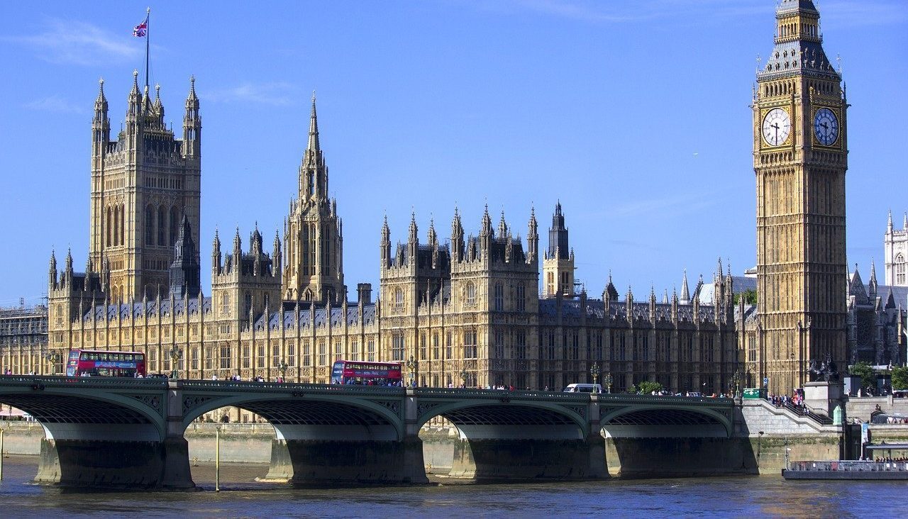 парламент Британии