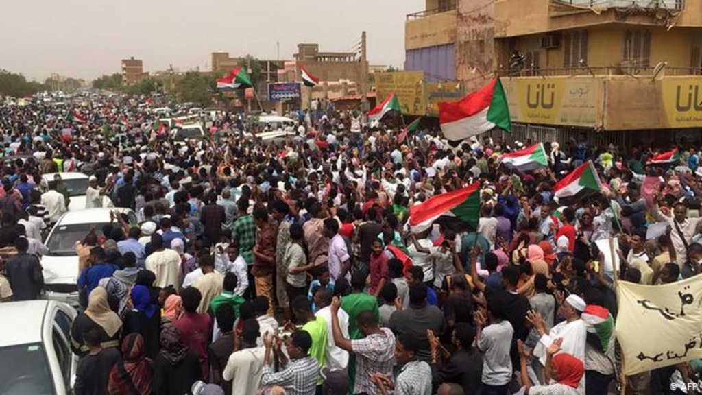 протесты в Судане