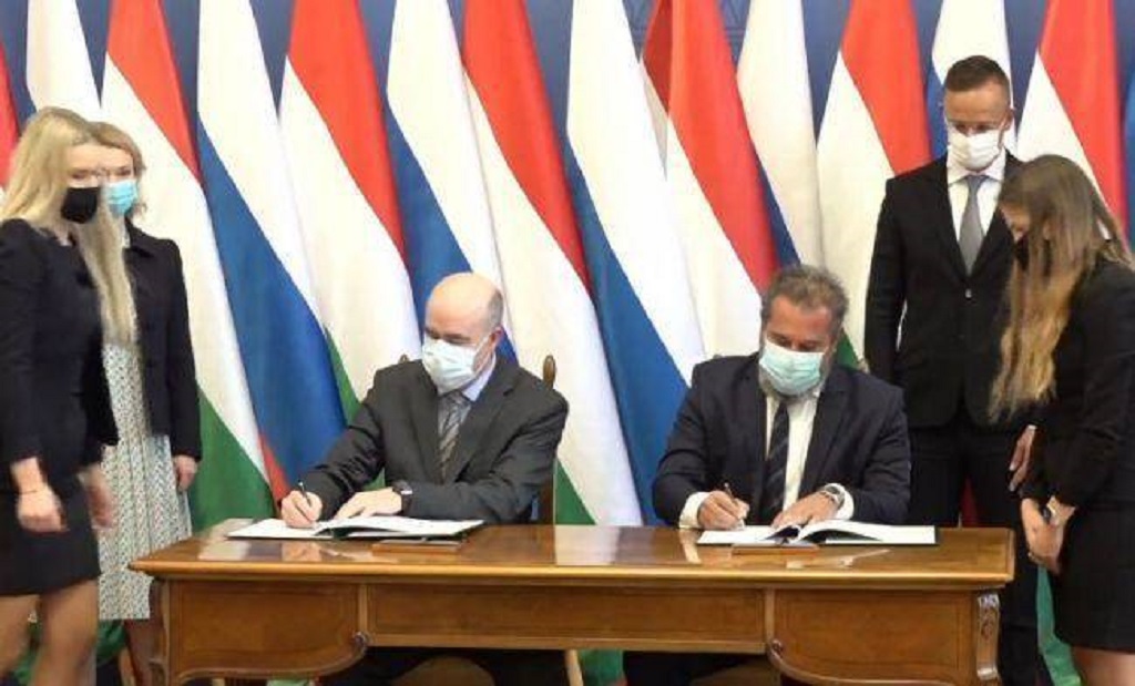 «Мимо Украины»: Венгрия и Россия подписали договор на прямую поставку газа