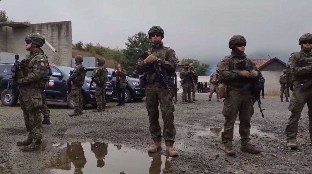 На север Косово прибыли солдаты KFOR