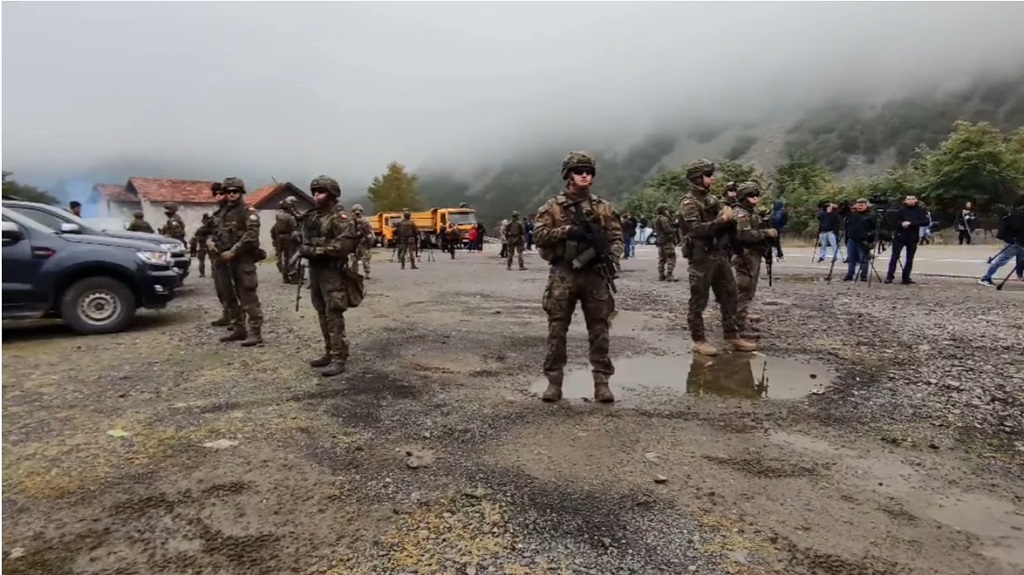 На север Косово прибыли солдаты KFOR
