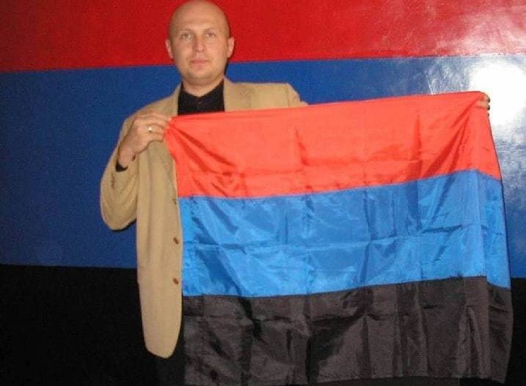 30 лет назад жители Донецка впервые увидели цвета флага ДНР