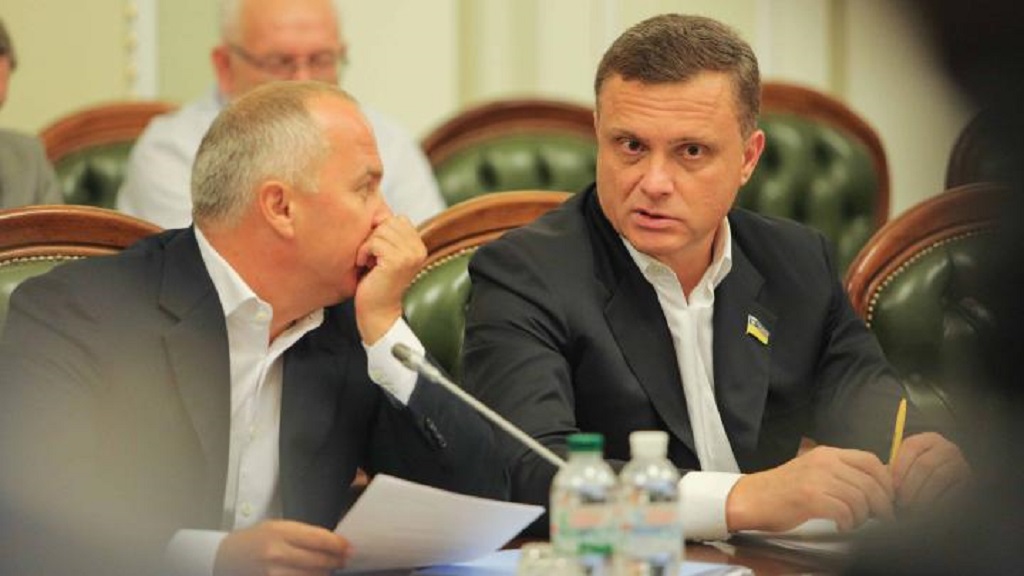 Политолог назвал возможного преемника Кравчука в ТКГ по Донбассу