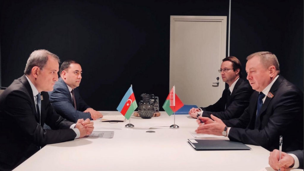 В Стокгольме проходит ежегодный саммит глав внешнеполитических ведомств стран-членов ОБСЕ. Место проведения этого форума избрано не случайно – Швеция в этом году председательствует в Организации по безопасности и сотрудничеству. Одной из центральных тем саммита является урегулирование армяно-азербайджанского конфликта.