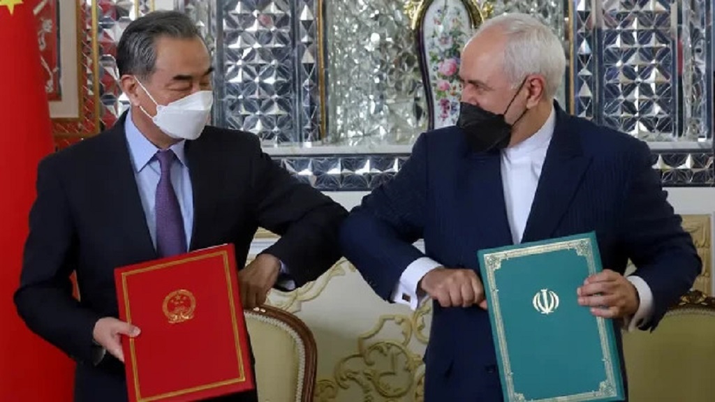 Иран и КНР начали реализовывать договор о сотрудничестве на четверть века