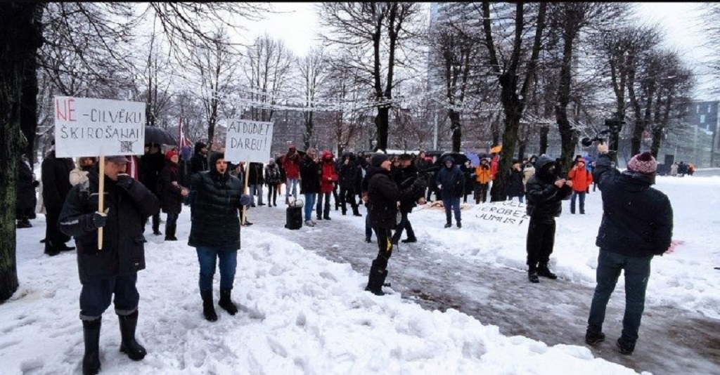 В столице Латвии прошла акция противников ковидных ограничений
