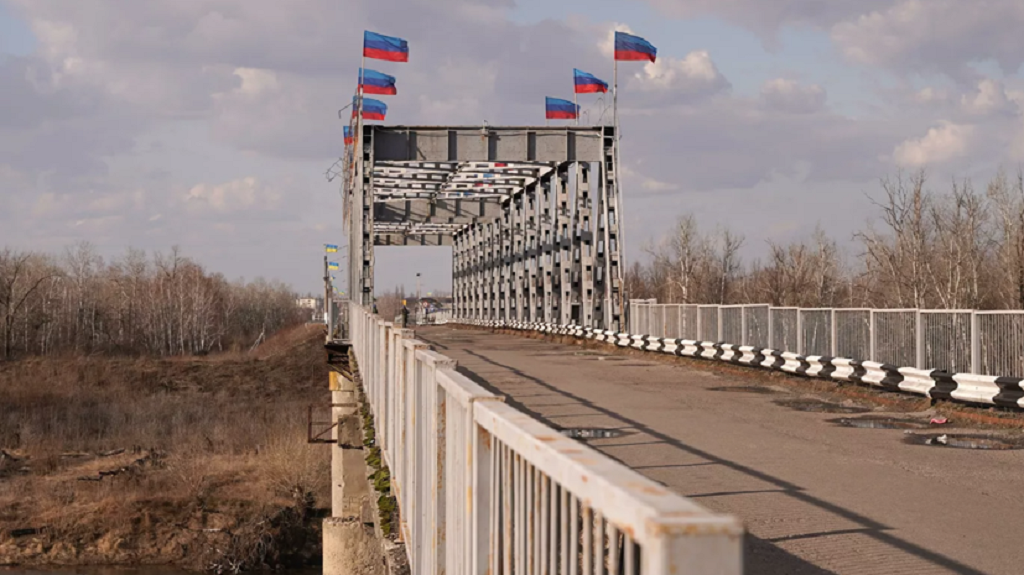 Военные армии ЛНР установили контроль над Станицей Луганской