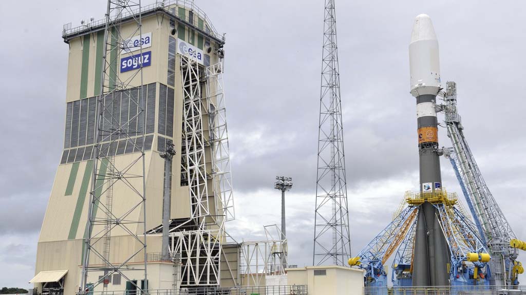 «Роскосмос» в ответ на санкции ЕС приостанавливает сотрудничество с Европой по запускам с космодрома Куру во Французской Гвиане. Об этом заявил генеральный директор госкорпорации Дмитрий Рогозин.
