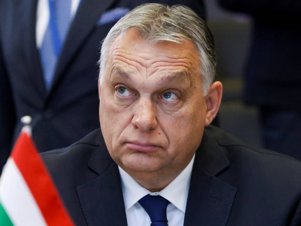 Премьер Венгрии Орбан: Будапешт не будет поставлять Киеву вооружение