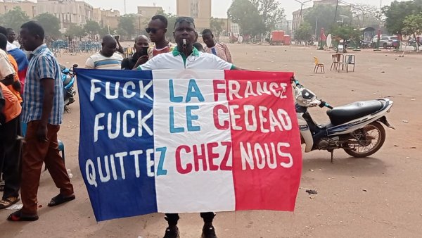 протест в Буркина-Фасо