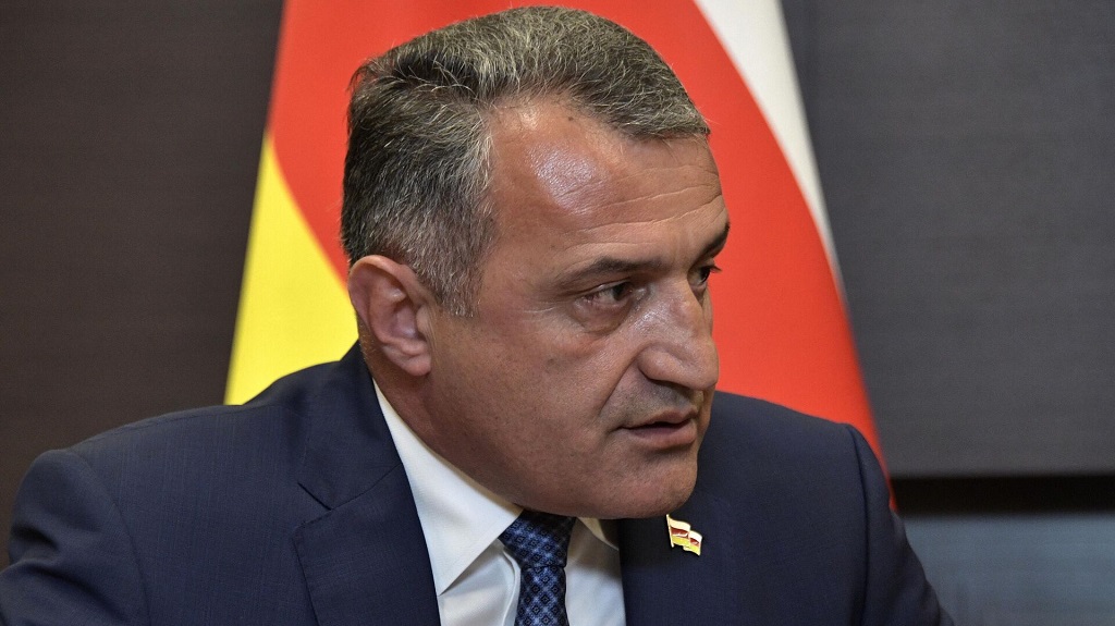 Президент Южной Осетии назвал объединение с Россией целью «на ближайшее время»