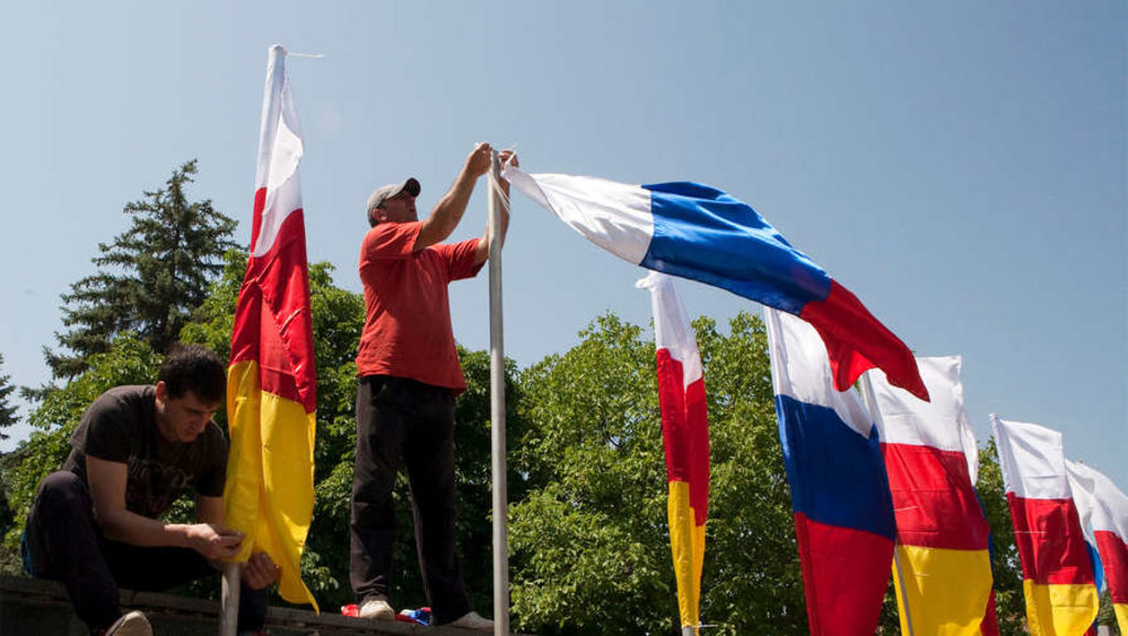 Южная Осетия отложила референдум о присоединении России