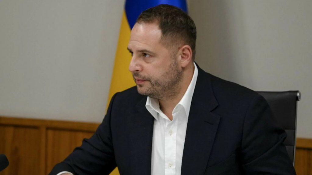 Глава Офиса президента Украины Андрей Ермак заявил, что Киев устроит заключение «рамочного договора по гарантиям безопасности», а также подписание двухсторонних соглашений со странами-гарантами.