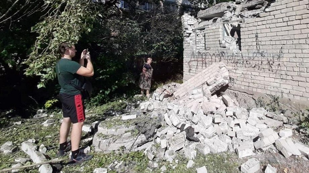 В ночь на субботу боевики ВСУ наносили артудары по Донецку – есть погибшие и раненые