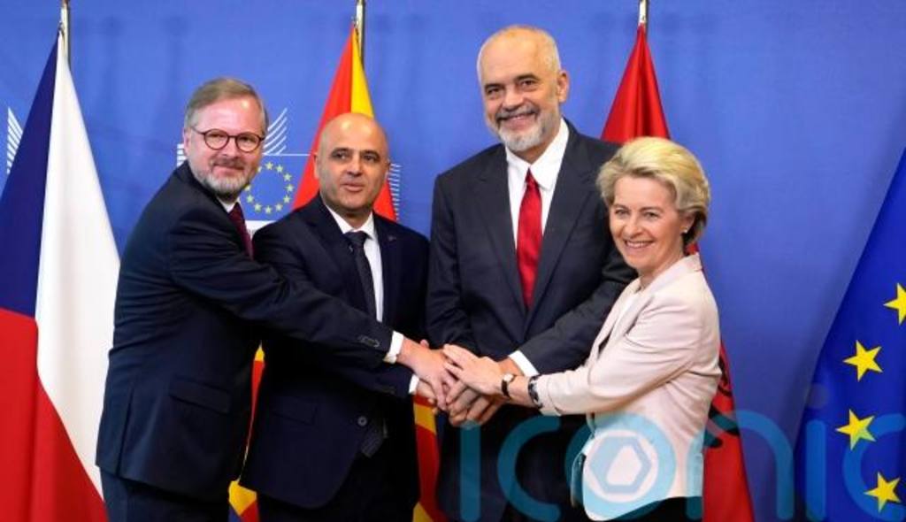 ЕС начинает переговоры о членстве с Албанией и Северной Македонией