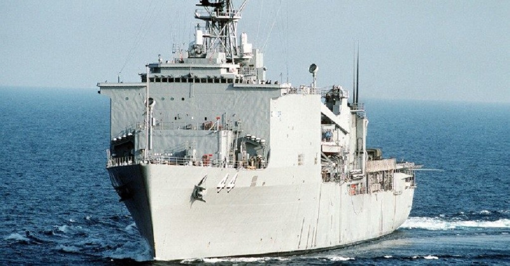 В порт Эстонии зашёл десантный корабль ВМС США