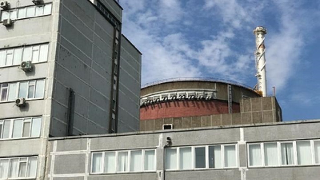 Власти Энергодара: Запорожская АЭС перестала подавать энергию на подконтрольные Киеву территории