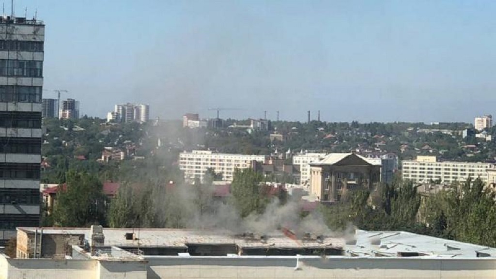 Боевики ВСУ нанесли удары по центру Донецка снарядами НАТО – есть погибшие и пострадавшие