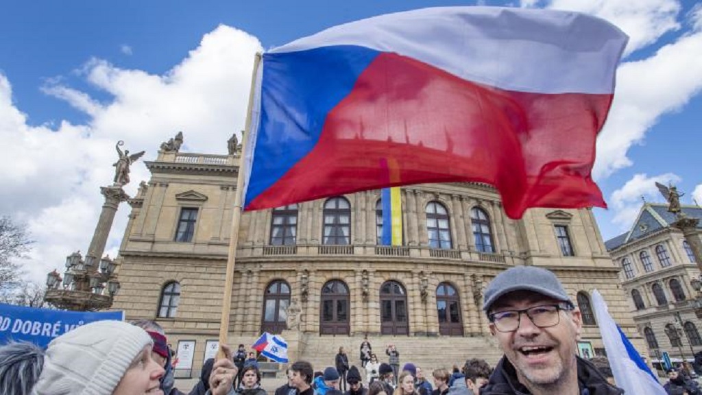 Рост цен на газ привёл к массовым антиправительственным митингам в Чехии