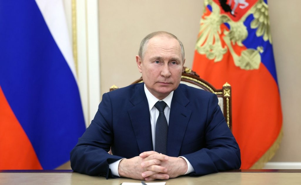 Президент Путин выступил на экстренном заседании Совета безопасности России