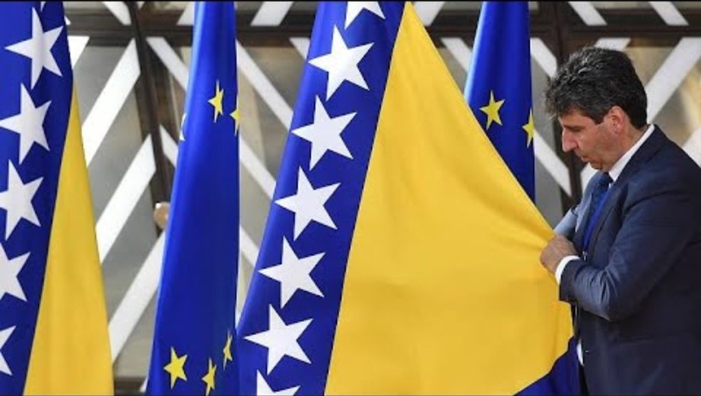 Боснии и Герцеговине могут дать статус кандидата в члены ЕС