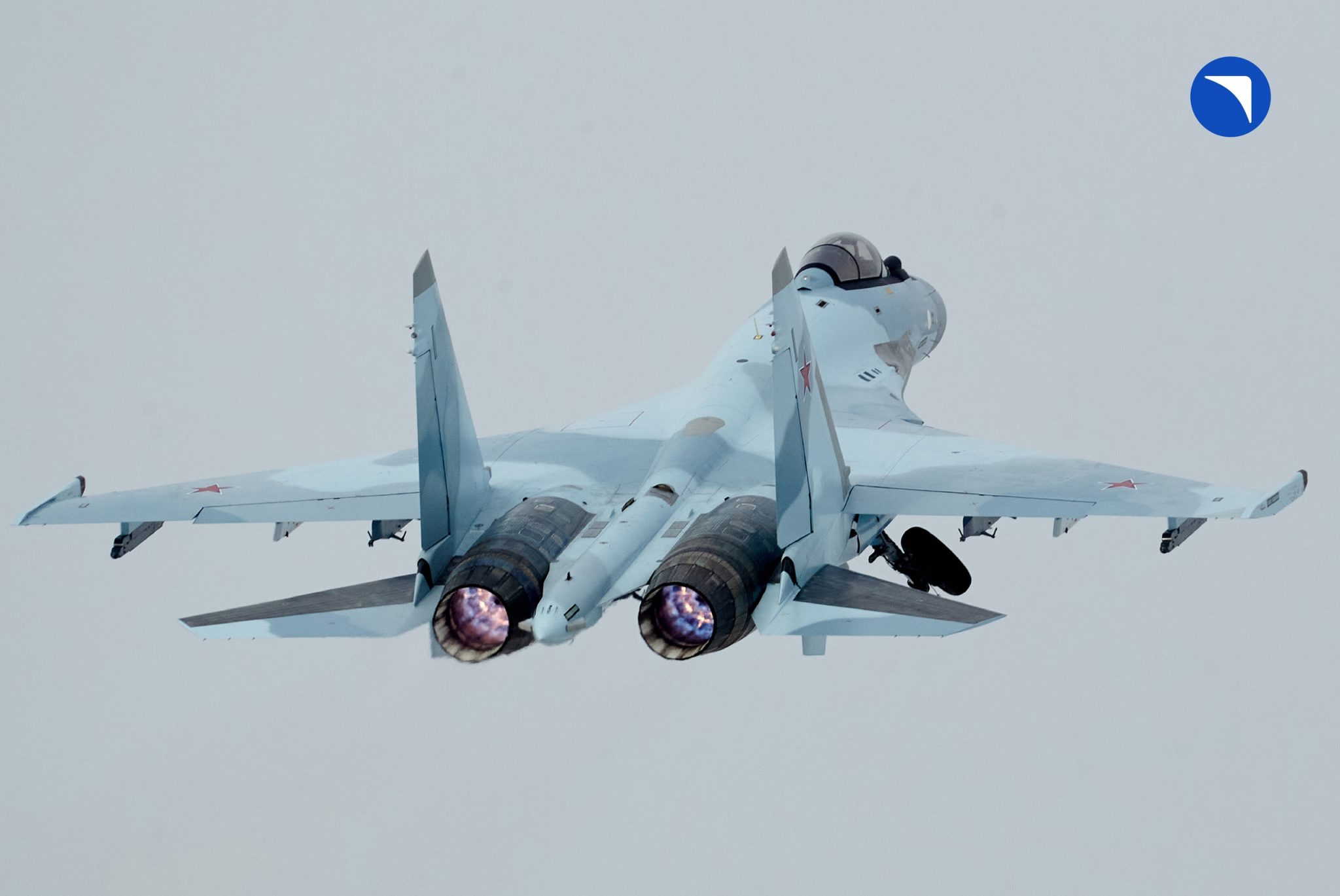 Вкс получили. Истребитель Су-35. Су-35 истребитель КНААЗ. Су 35 вооружение. Су 35 ВМФ России.