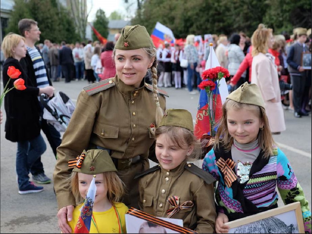МИД России подвёл итоги работы в 2022 году: День Победы отметили в 120 странах мира
