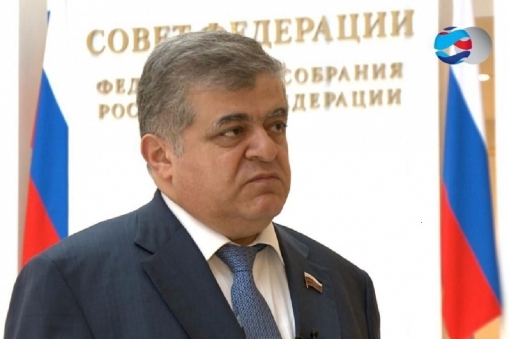 Сенатор Джабаров заявил, что «великим событием» 23 февраля была бы капитуляция Украины 