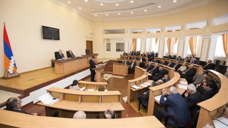 Парламент Арцаха призвал остановить геноцид Азербайджана