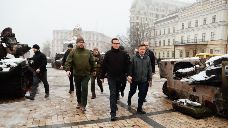 Премьер-министр Польши Моравецкий прибыл в Киев