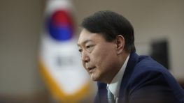 Экс-президенту Южной Кореи присудили пять лет тюрьмы