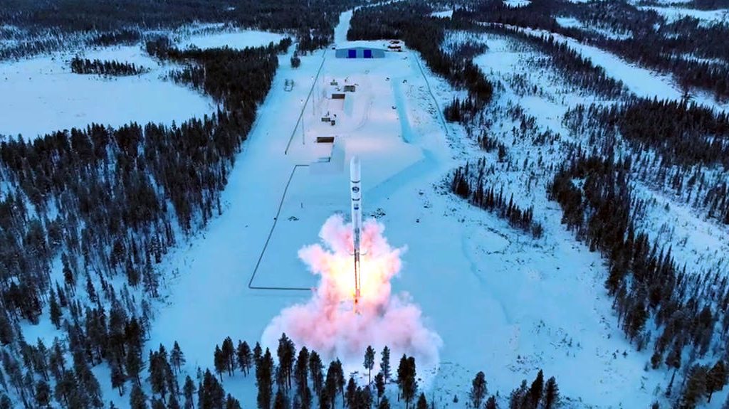 Швеция запустила исследовательскую ракету