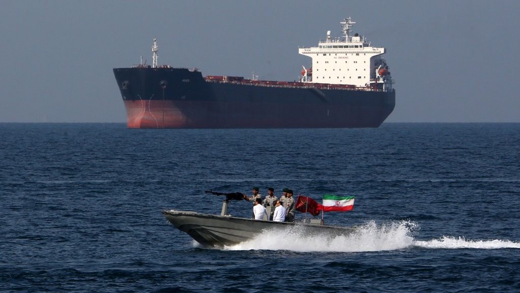 танкер недалеко от берегов Ирана