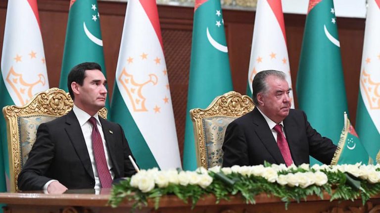 Таджикистан и Туркмения создадут коридор для выхода к Каспию